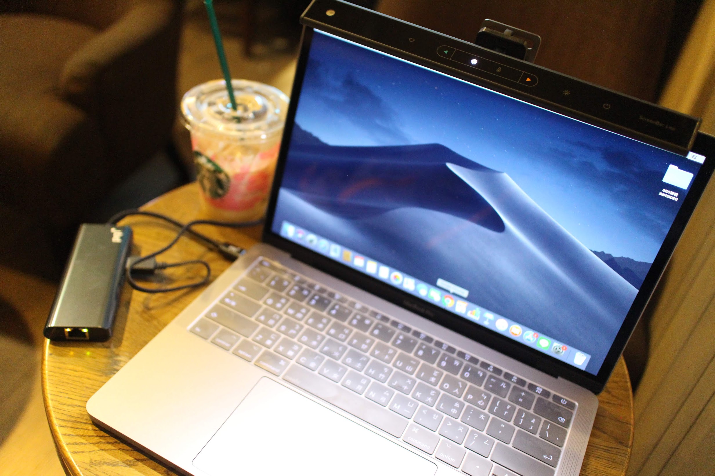 BenQ ScreenBar Lite筆電智能掛燈